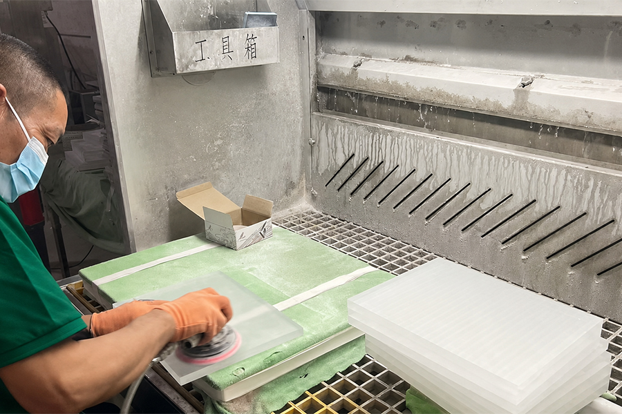 Acrylic Products Quality Control